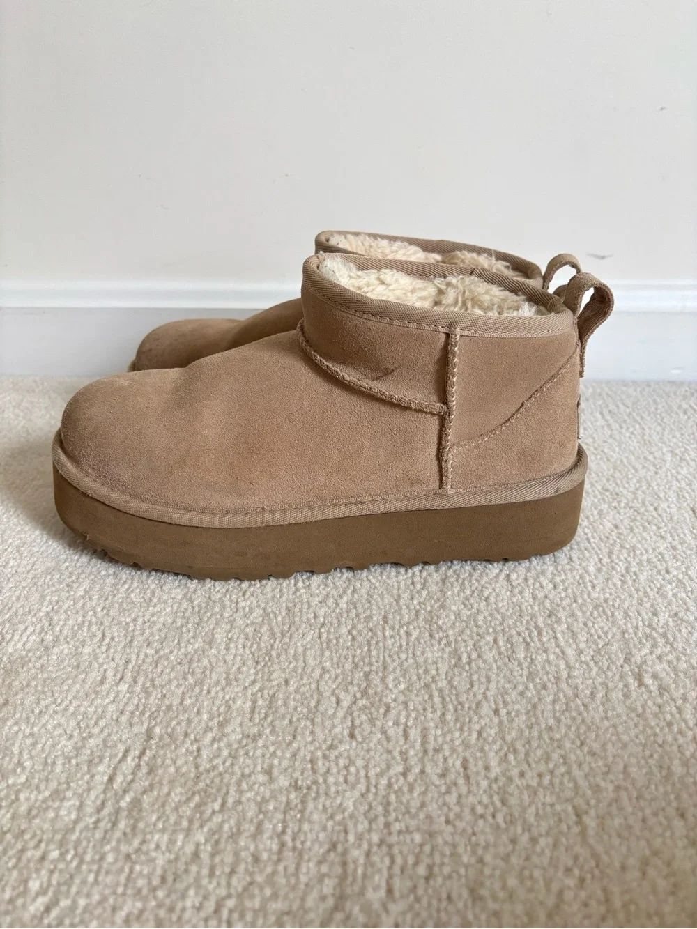 UGG Classic Ultra Mini Platform Boots BK 5